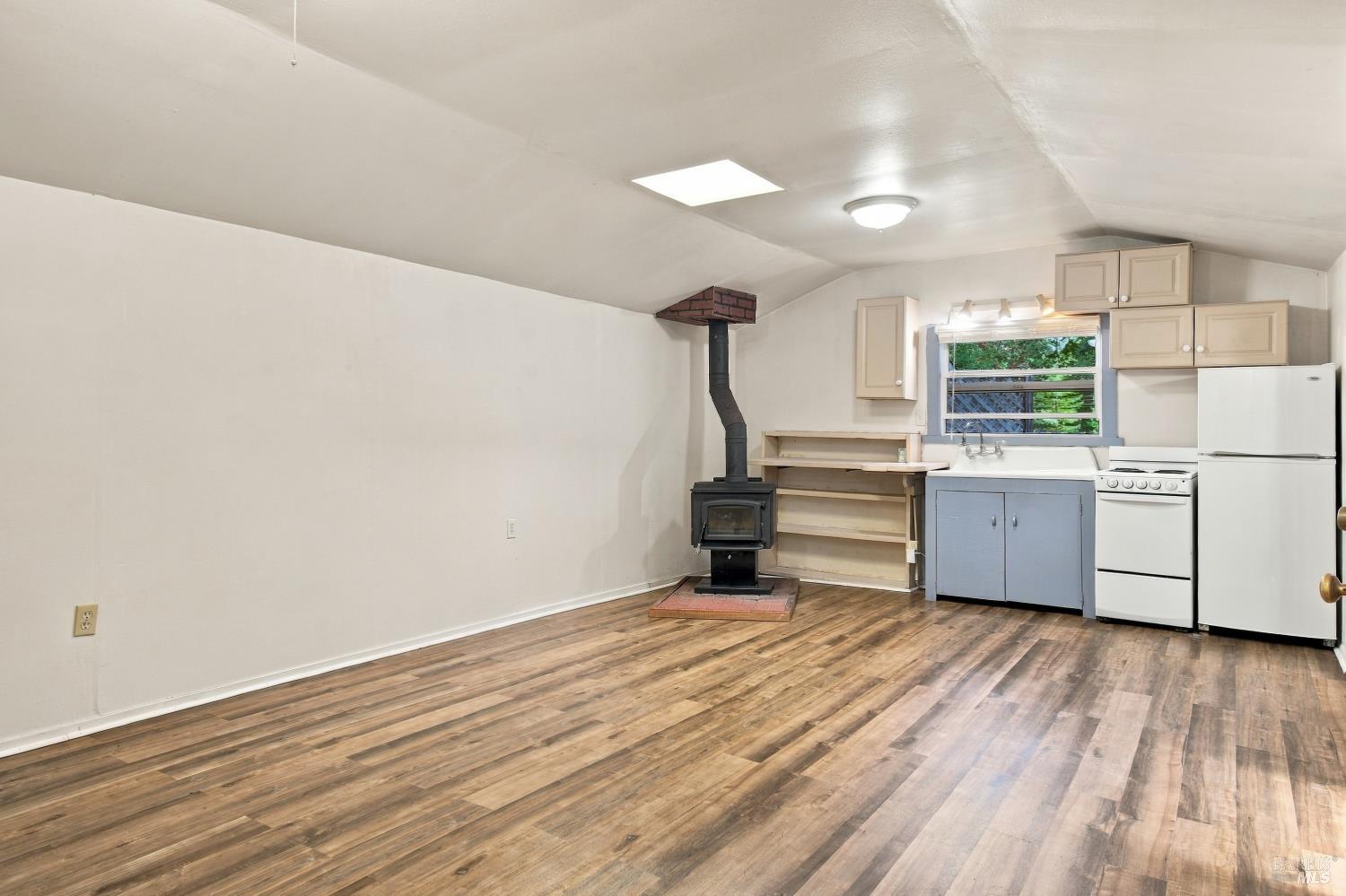 Property photo 32