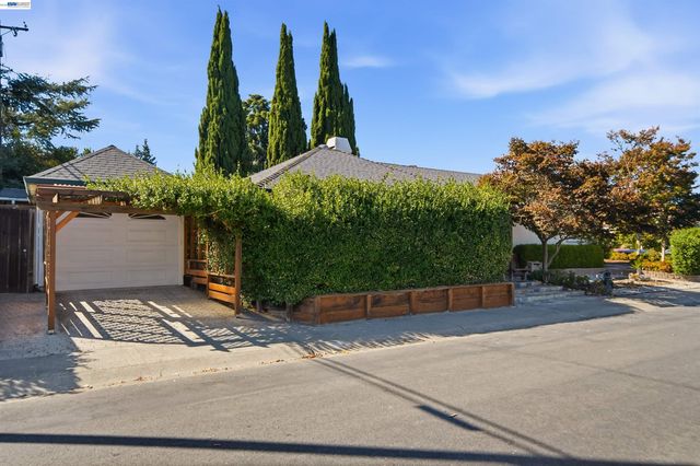 Property photo 45
