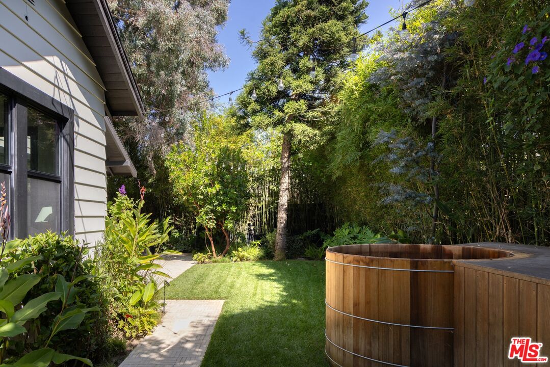 Property photo 44