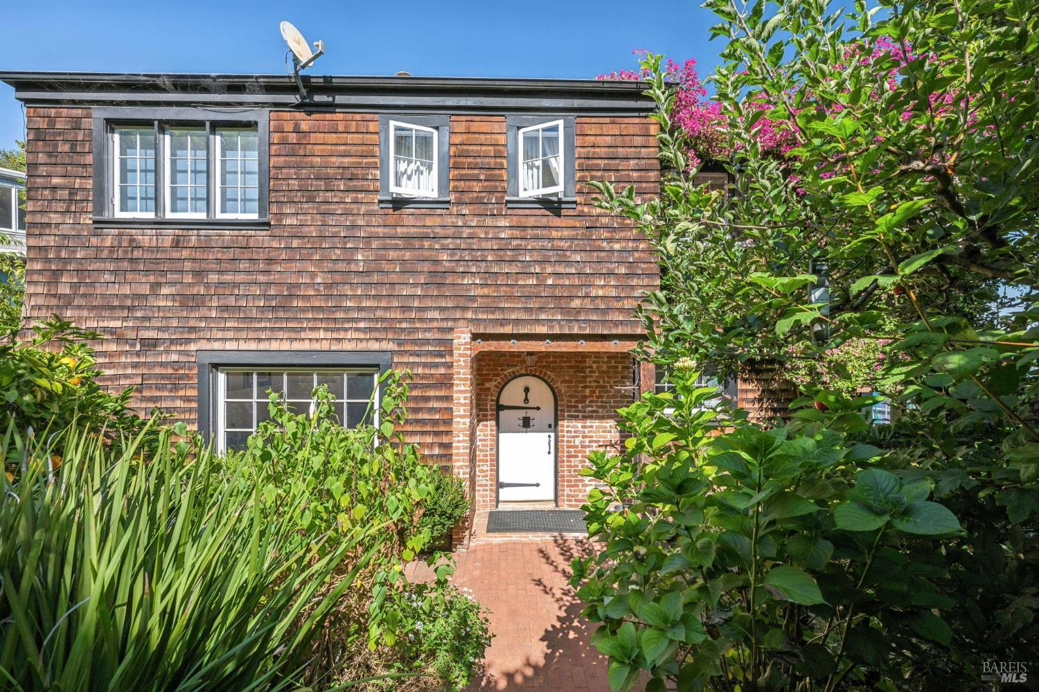 Property photo 38