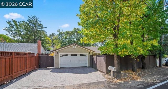 Property photo 50