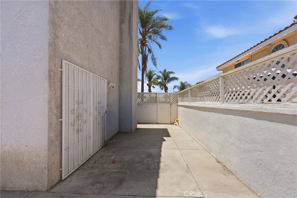 Property photo 32