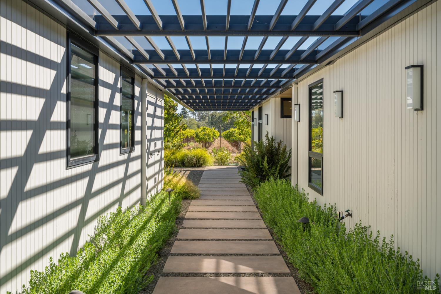 Property photo 32