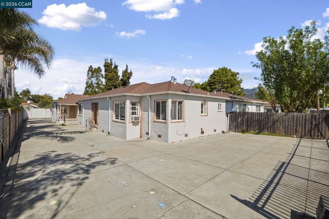 Property photo 32