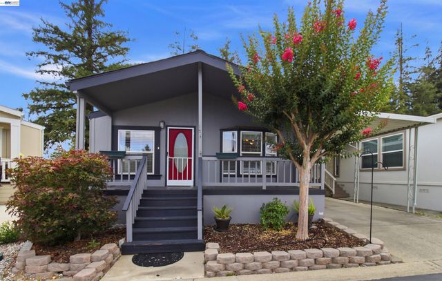 Property photo 40