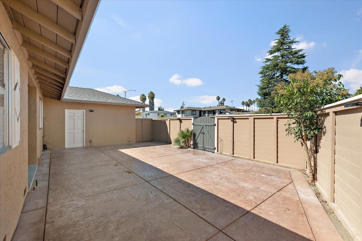 Property photo 28