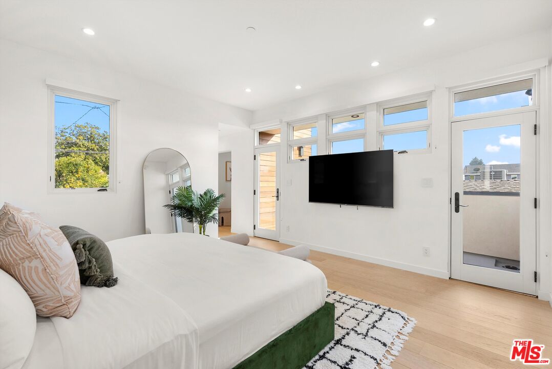 Property photo 44