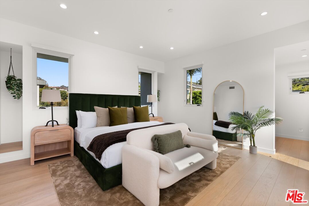 Property photo 48