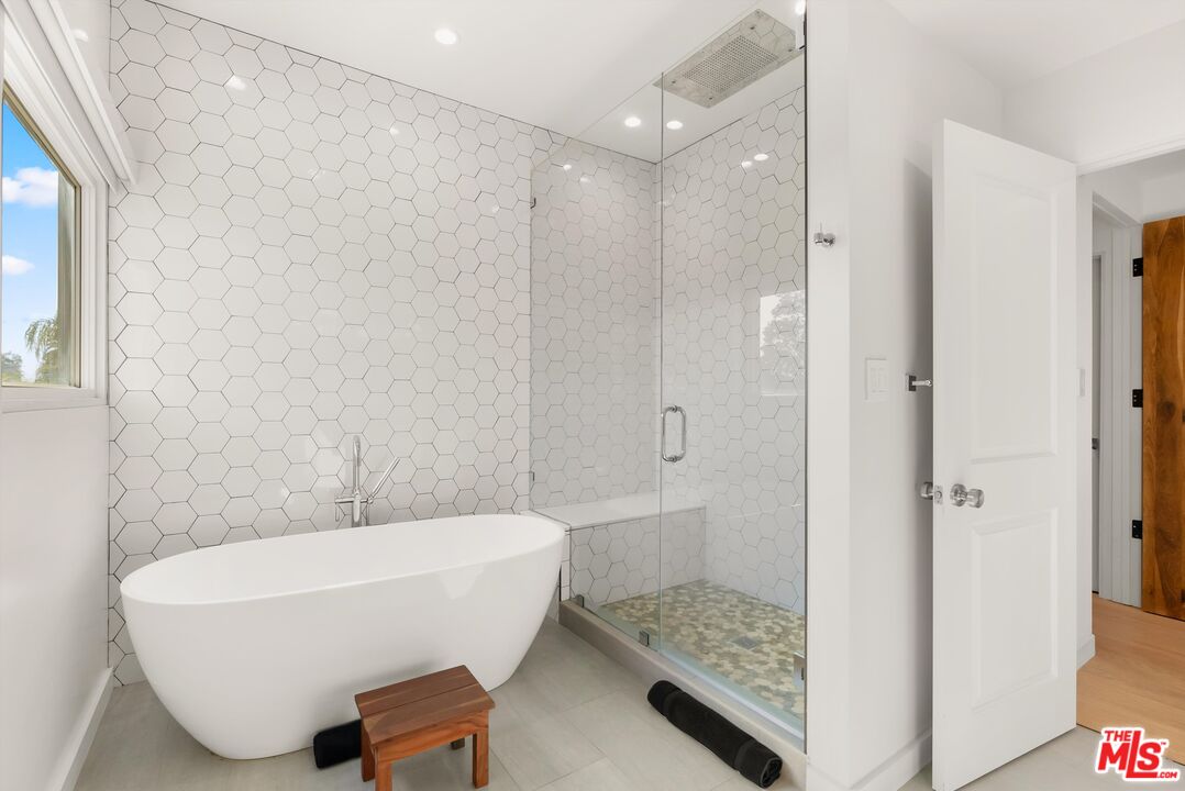 Property photo 50