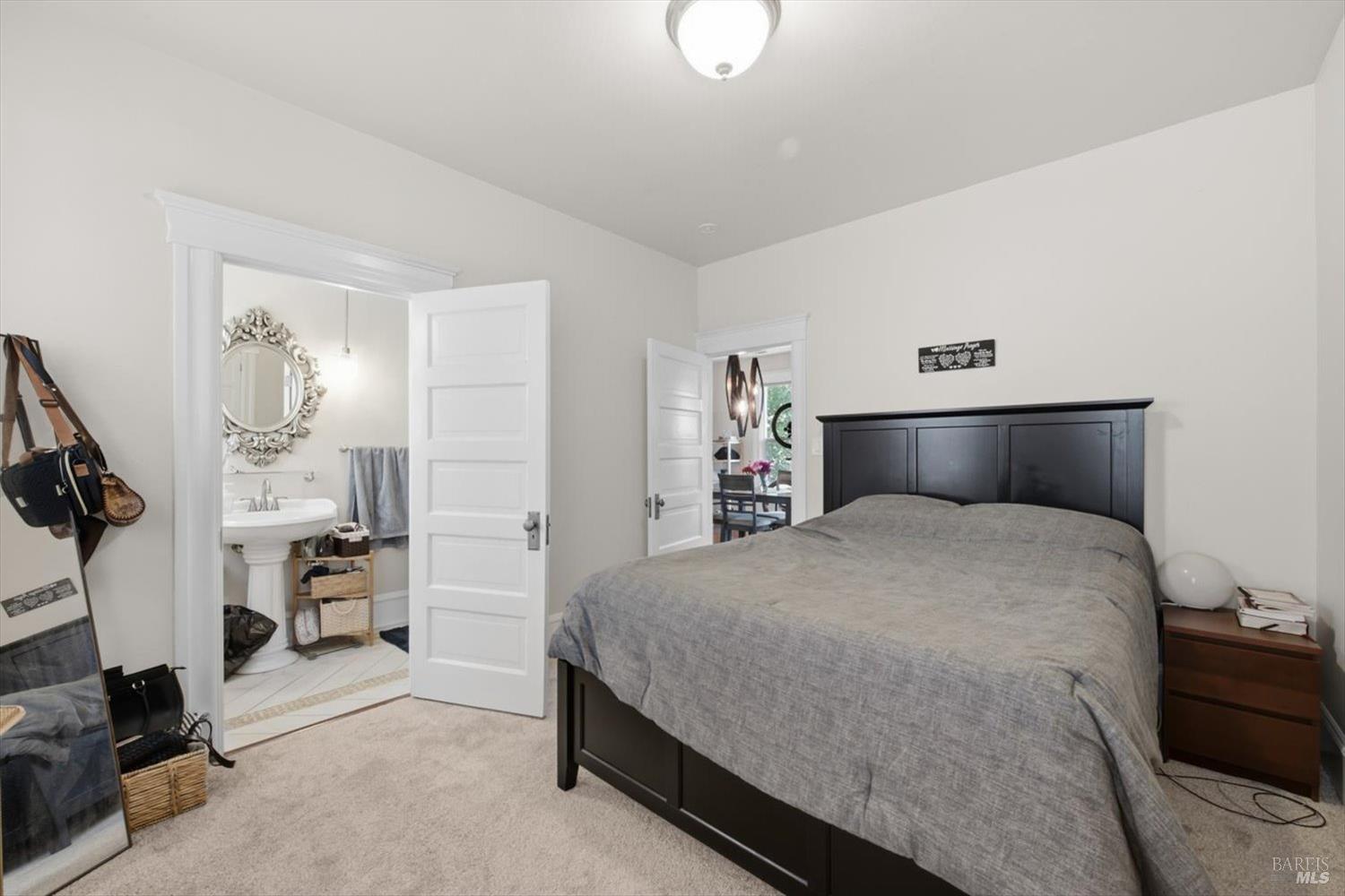 Property photo 24