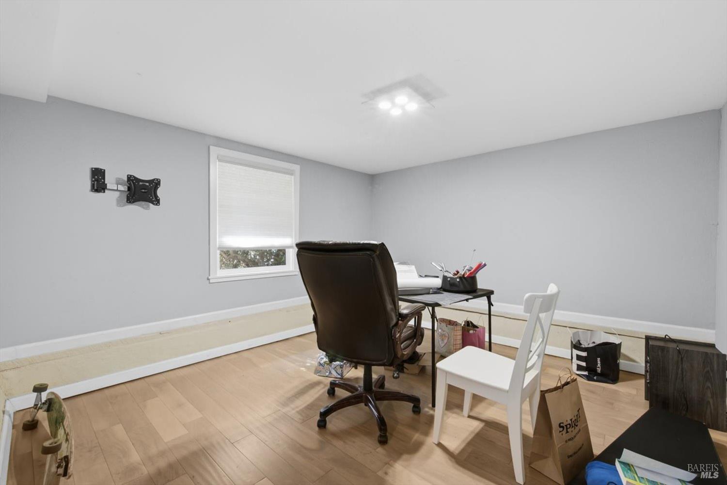 Property photo 37