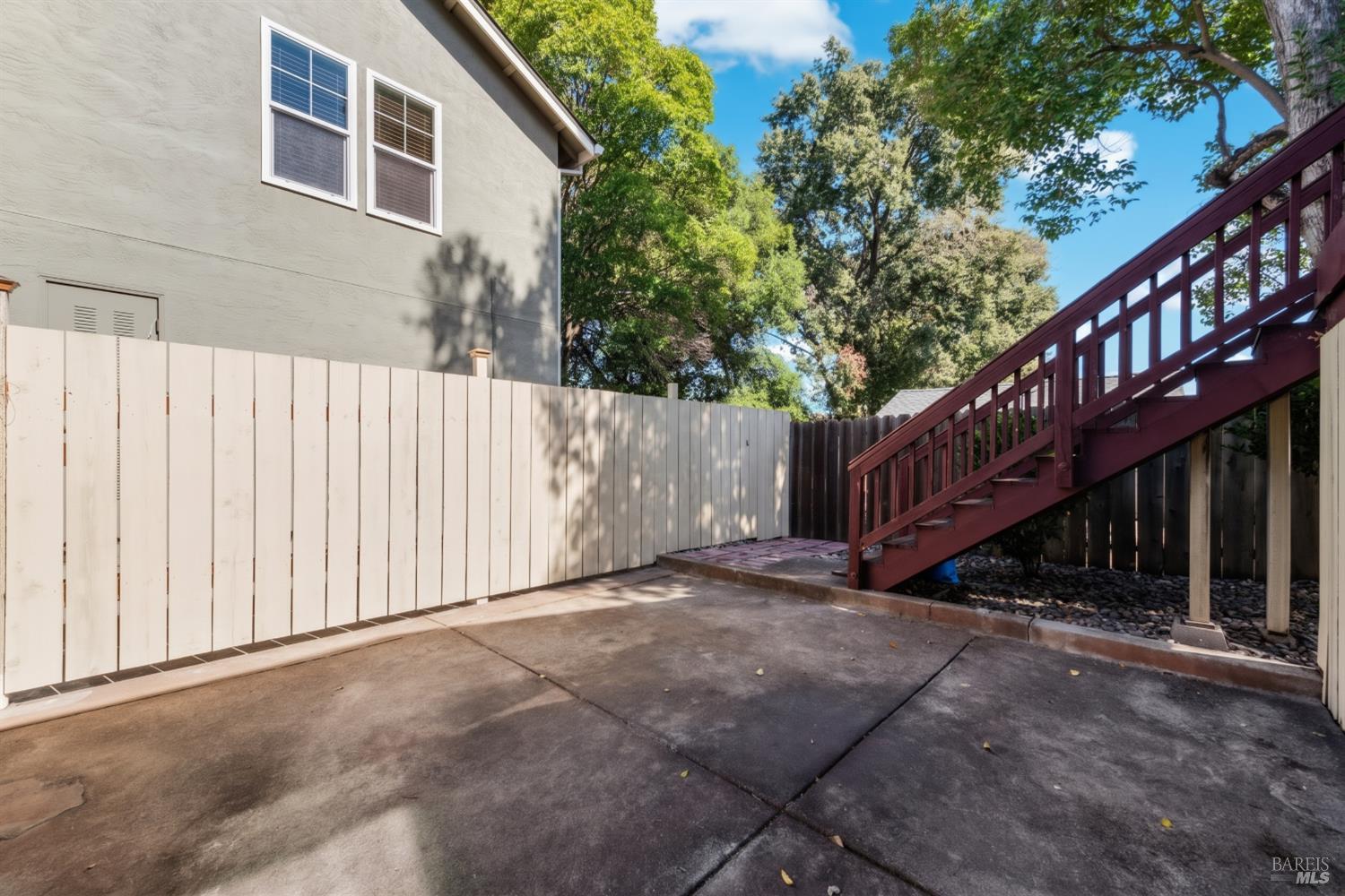 Property photo 31