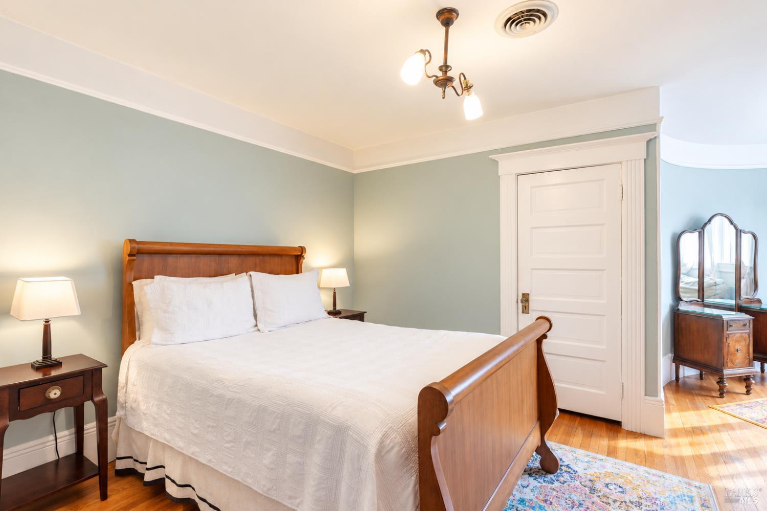 Property photo 30