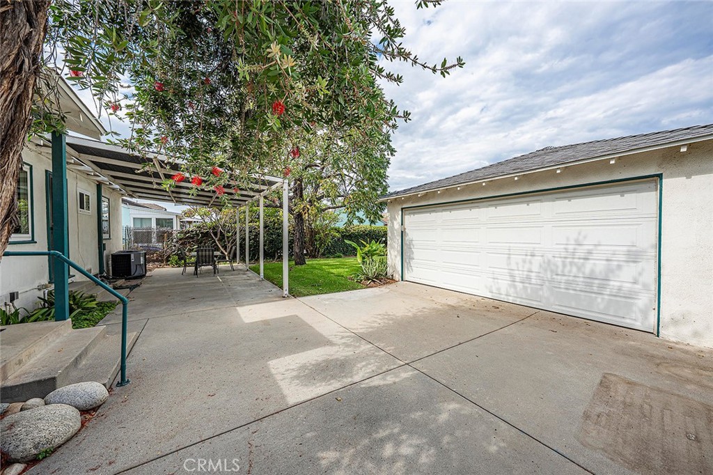 Property photo 44