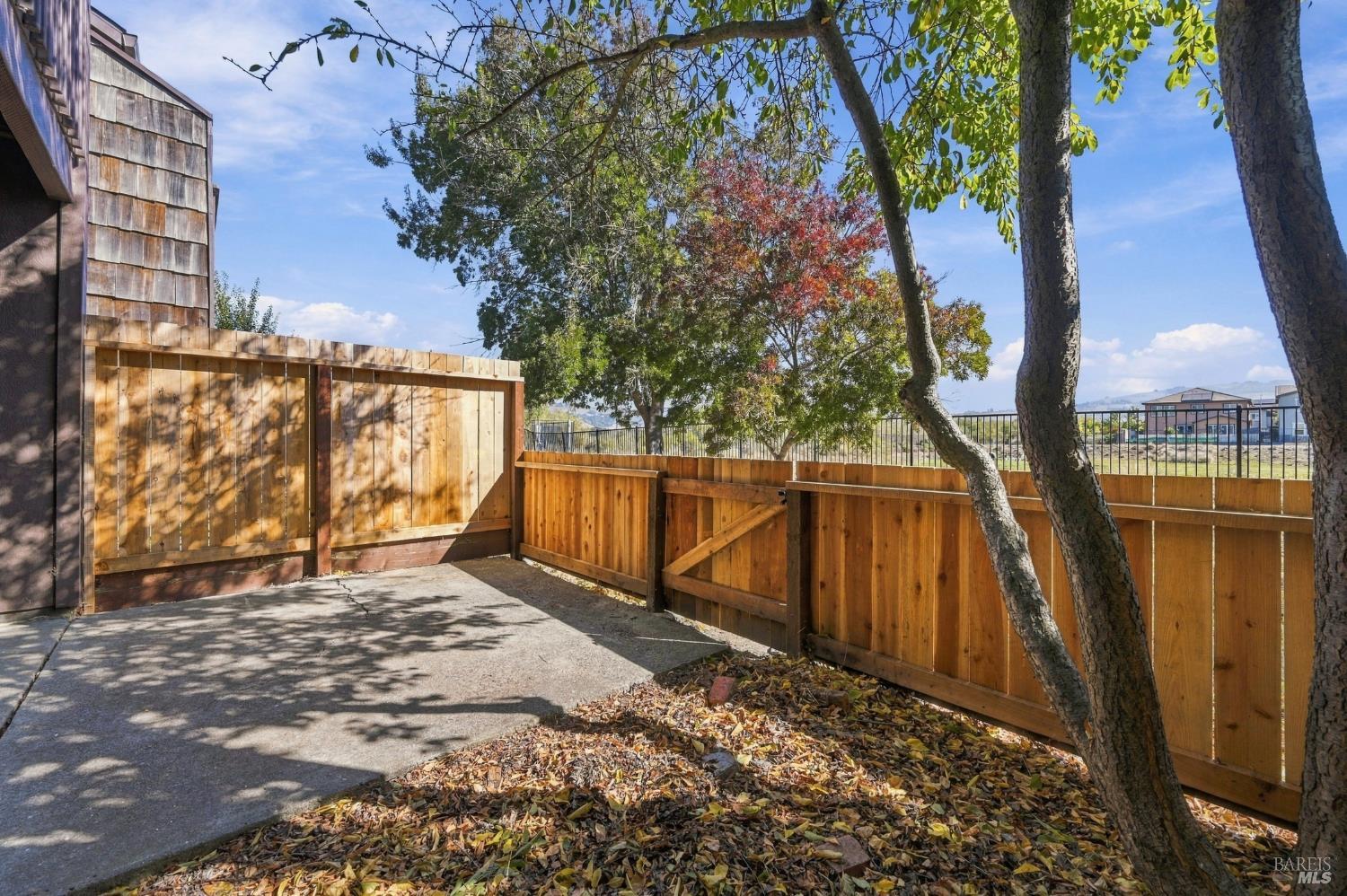 Property photo 35