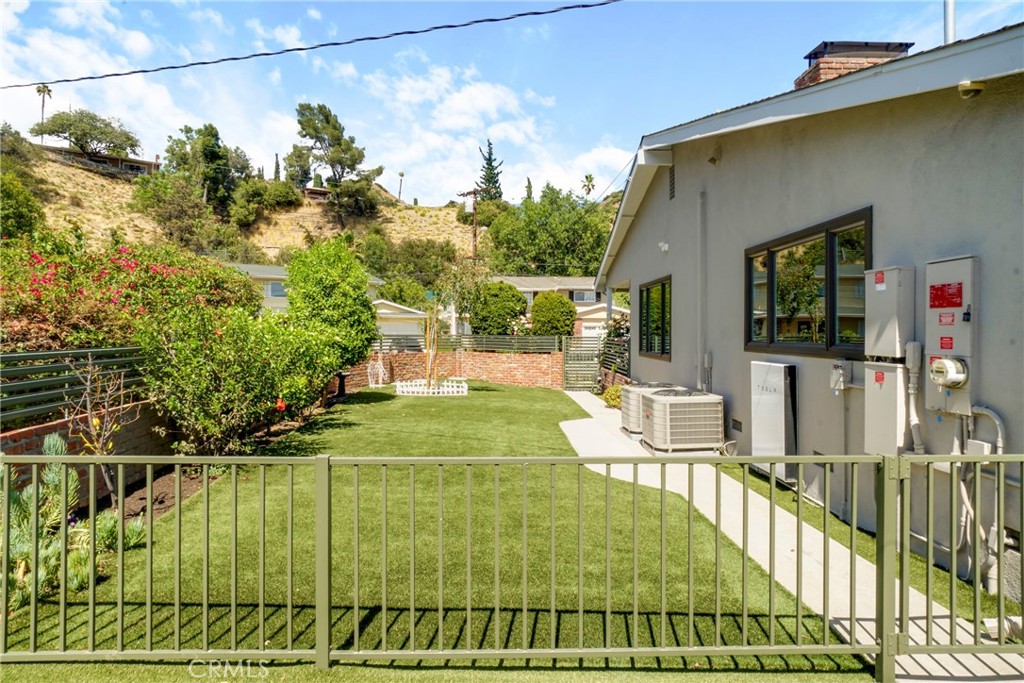 Property photo 44