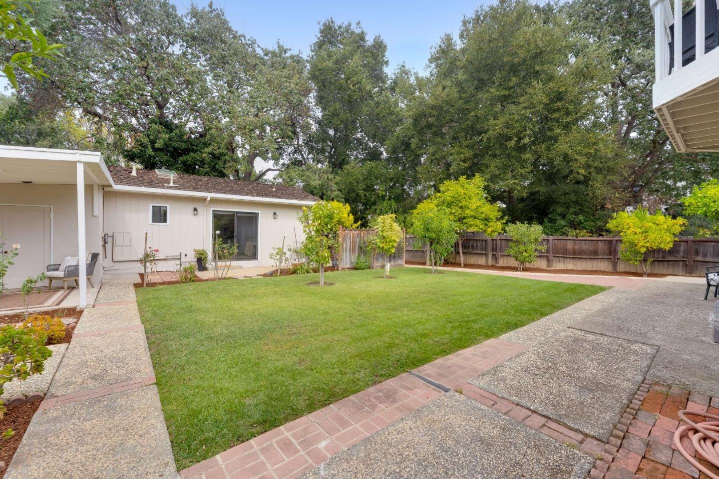 Property photo 38
