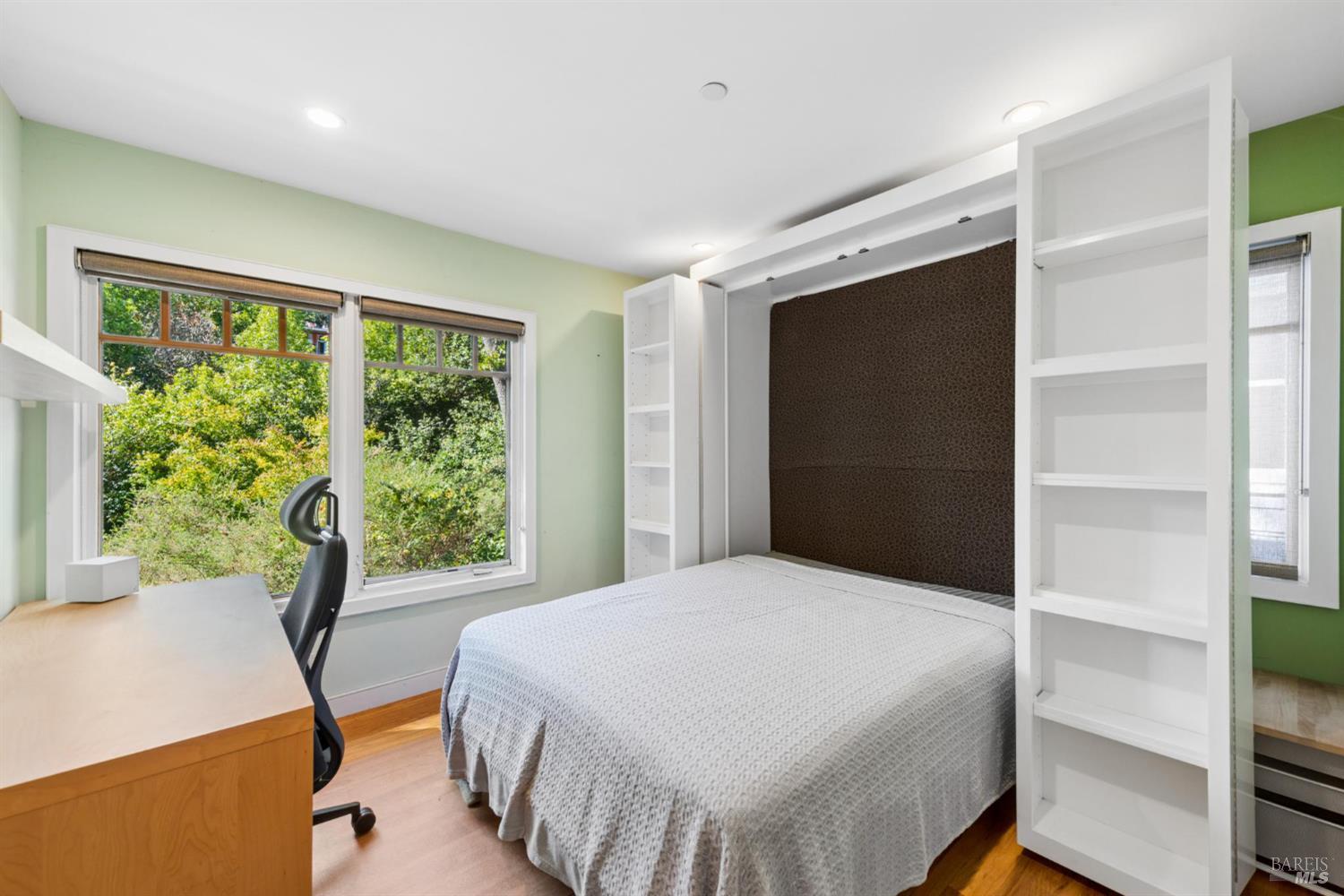 Property photo 32
