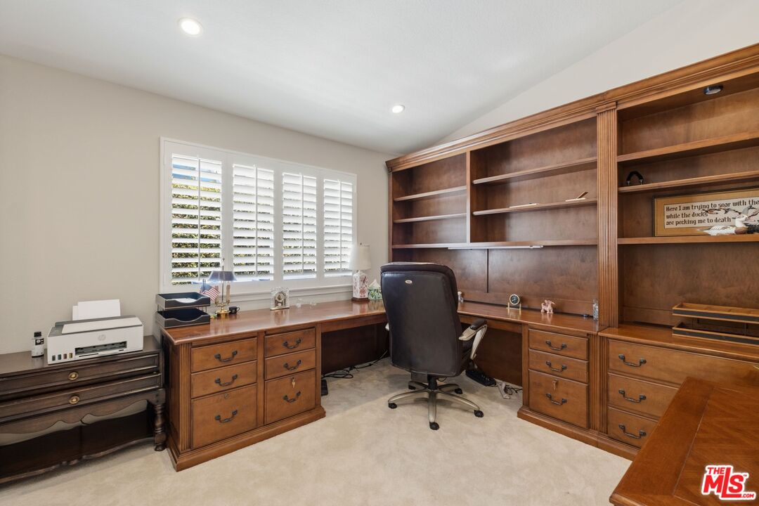 Property photo 28