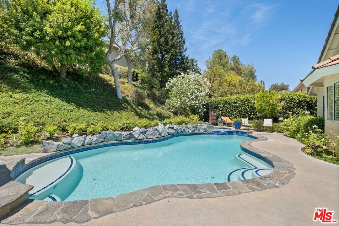 Property photo 34