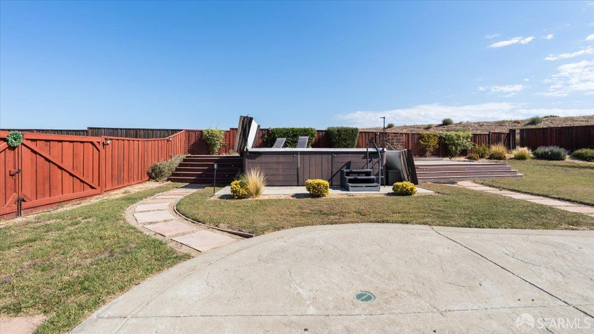 Property photo 40