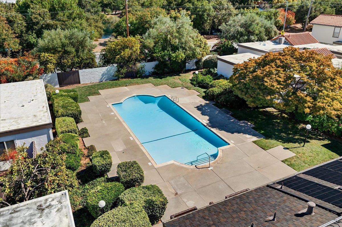Property photo 44