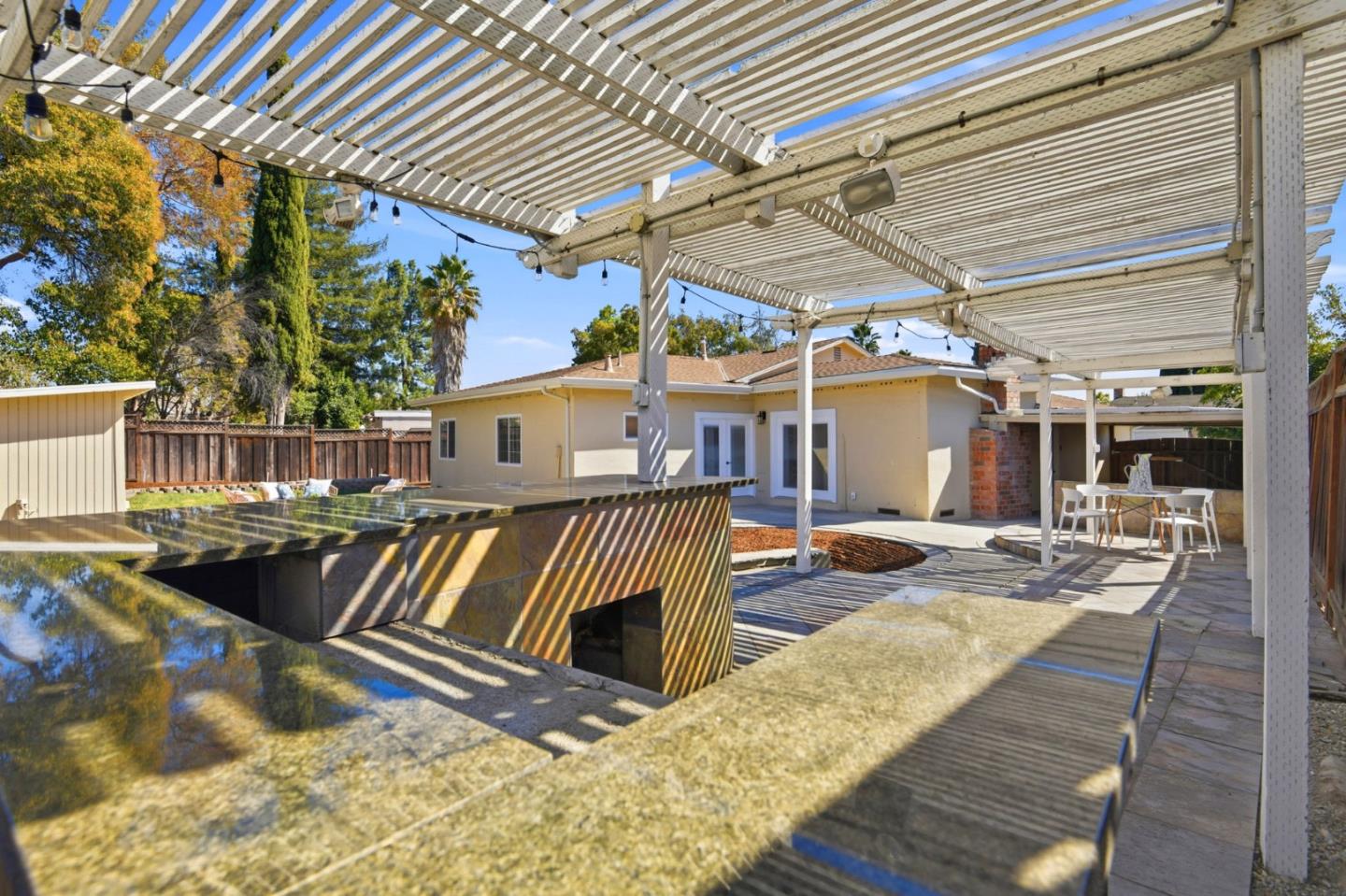 Property photo 33