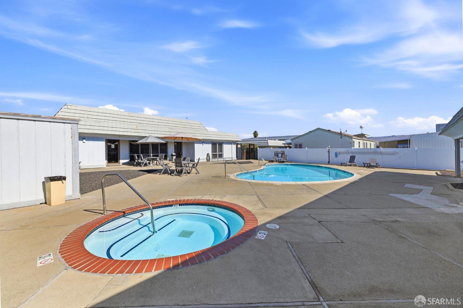 Property photo 42