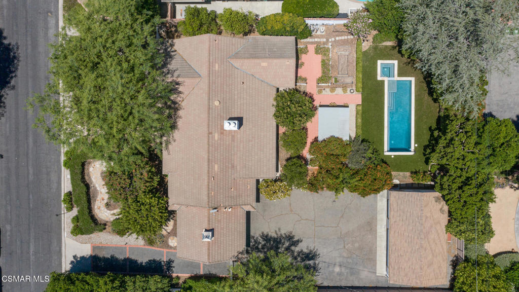 Property photo 31