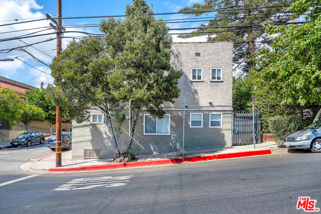 Image 4