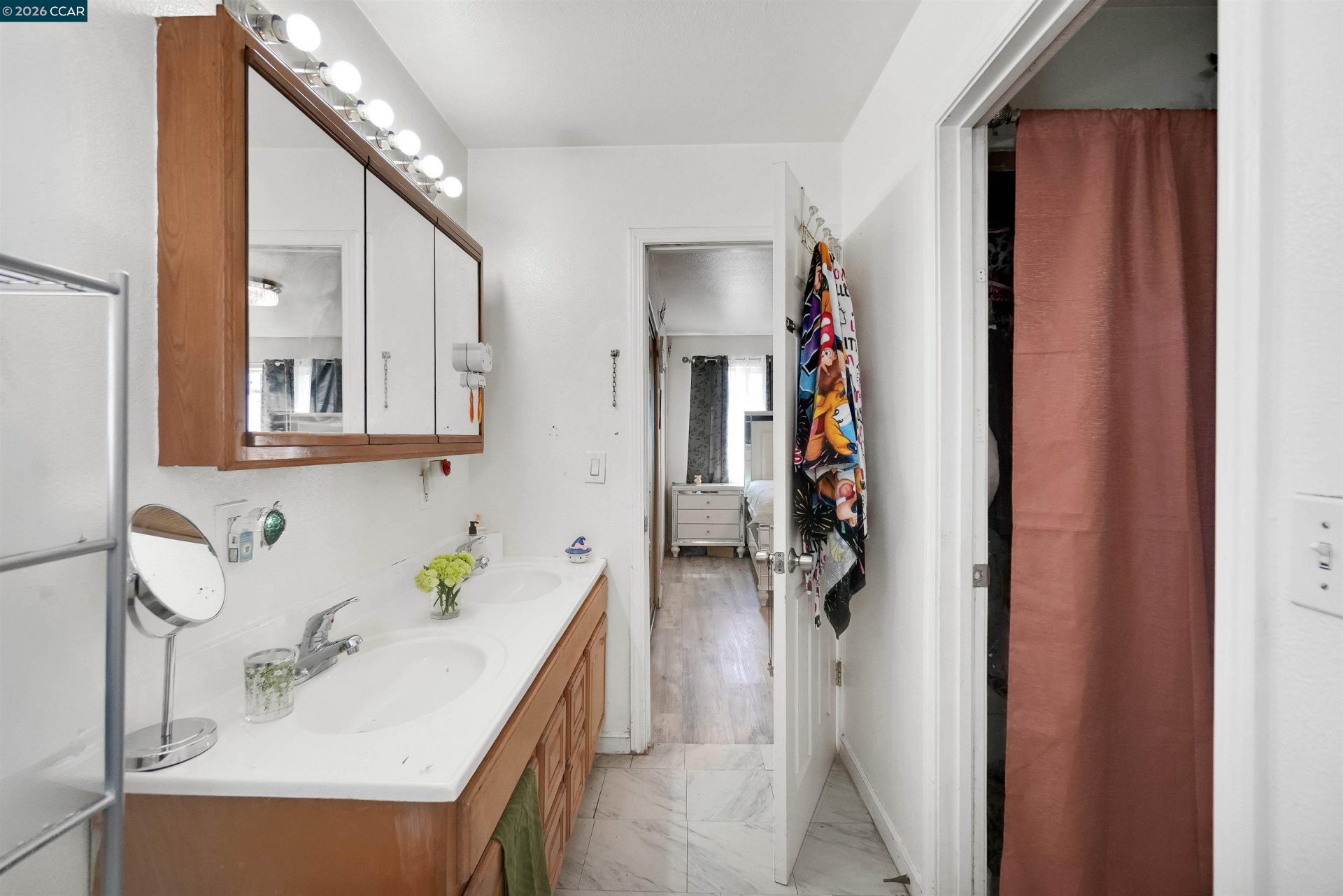 Property photo 32