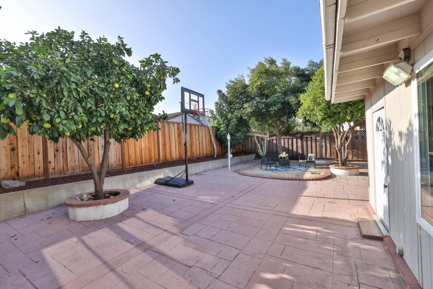 Property photo 32