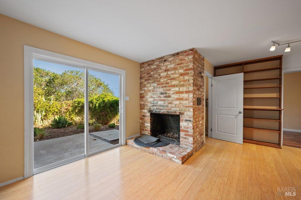 Property photo 35