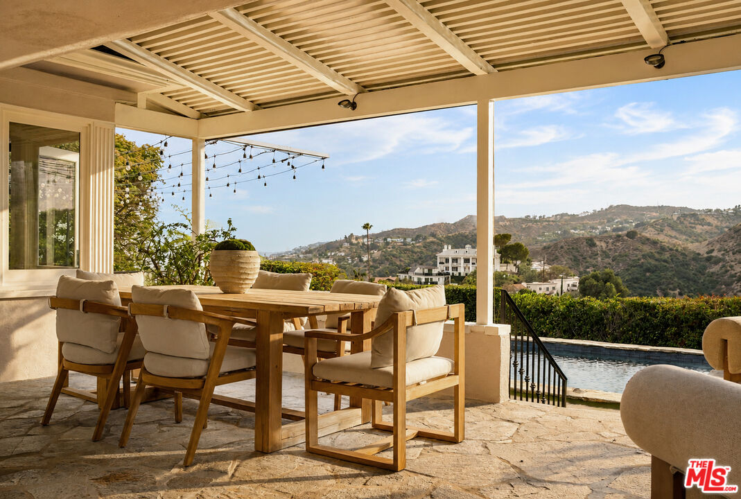 Property photo 28