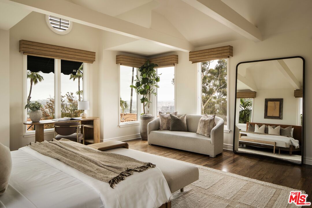 Property photo 43