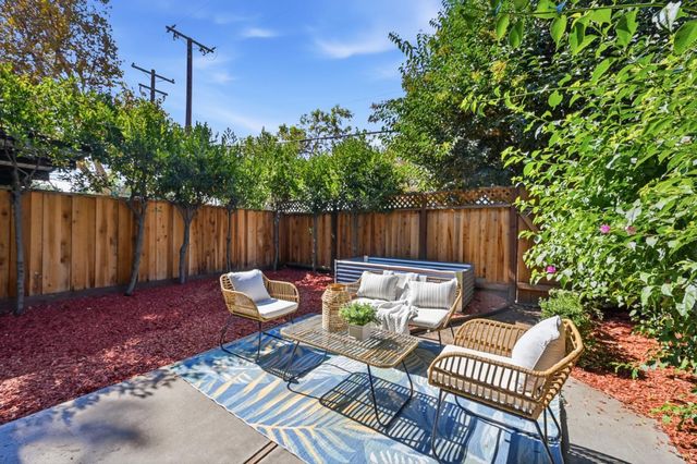 Property photo 32