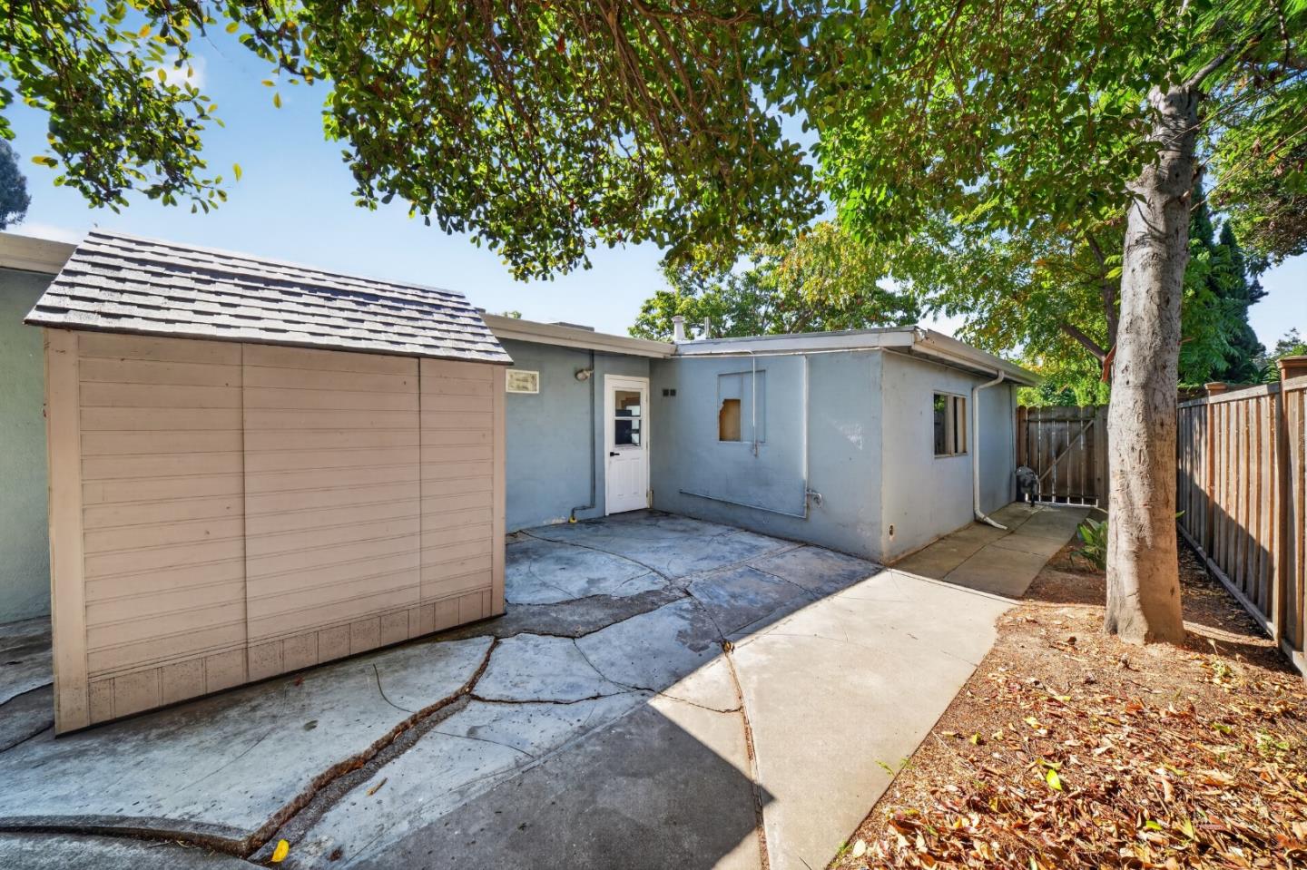 Property photo 24
