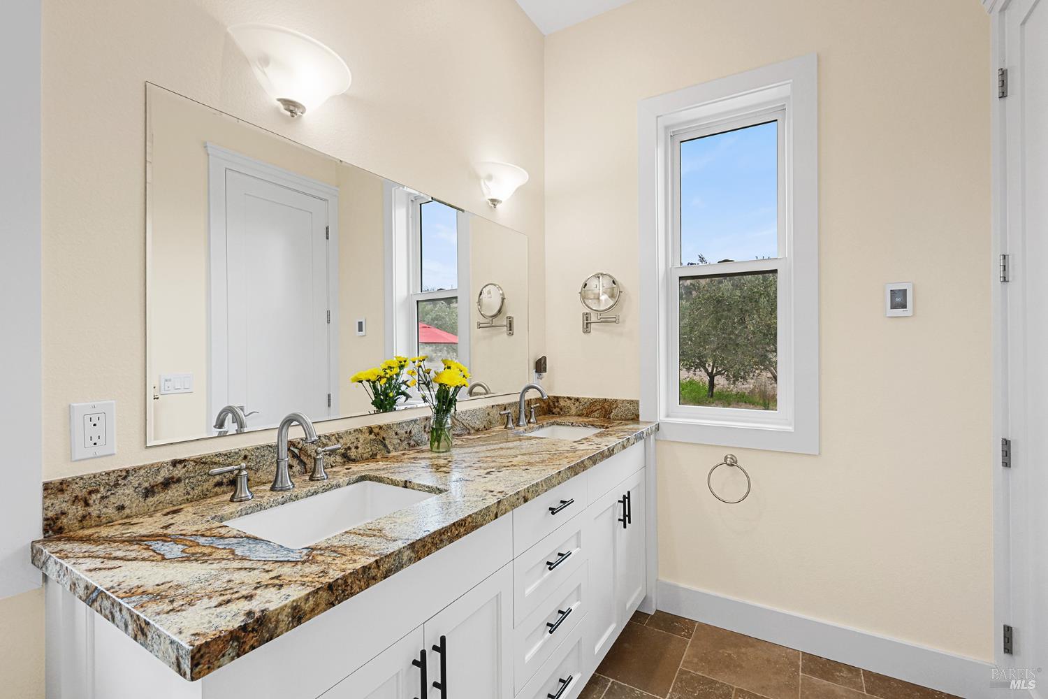 Property photo 42