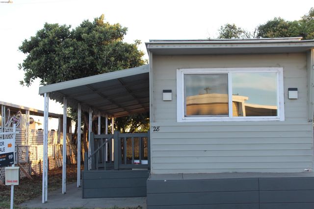 Property photo 32