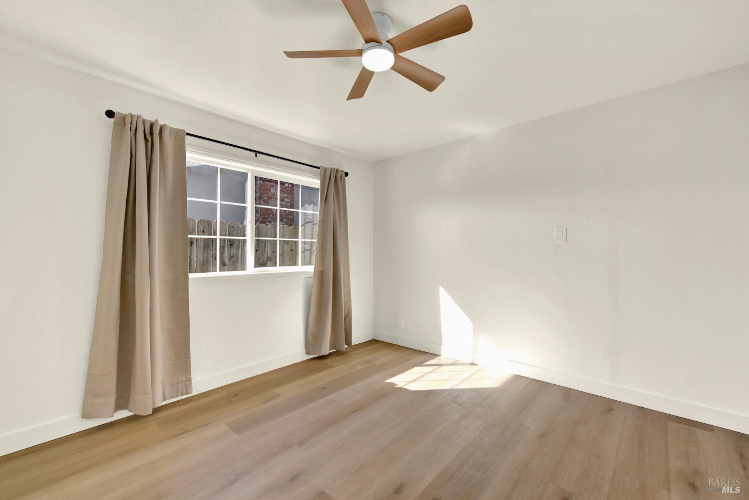 Property photo 50