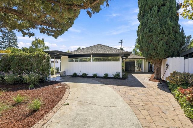 Property photo 38