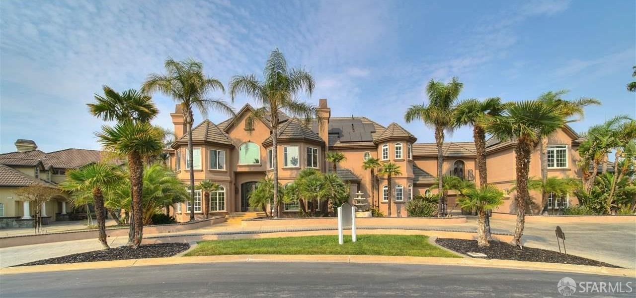 255 Brookside Dr