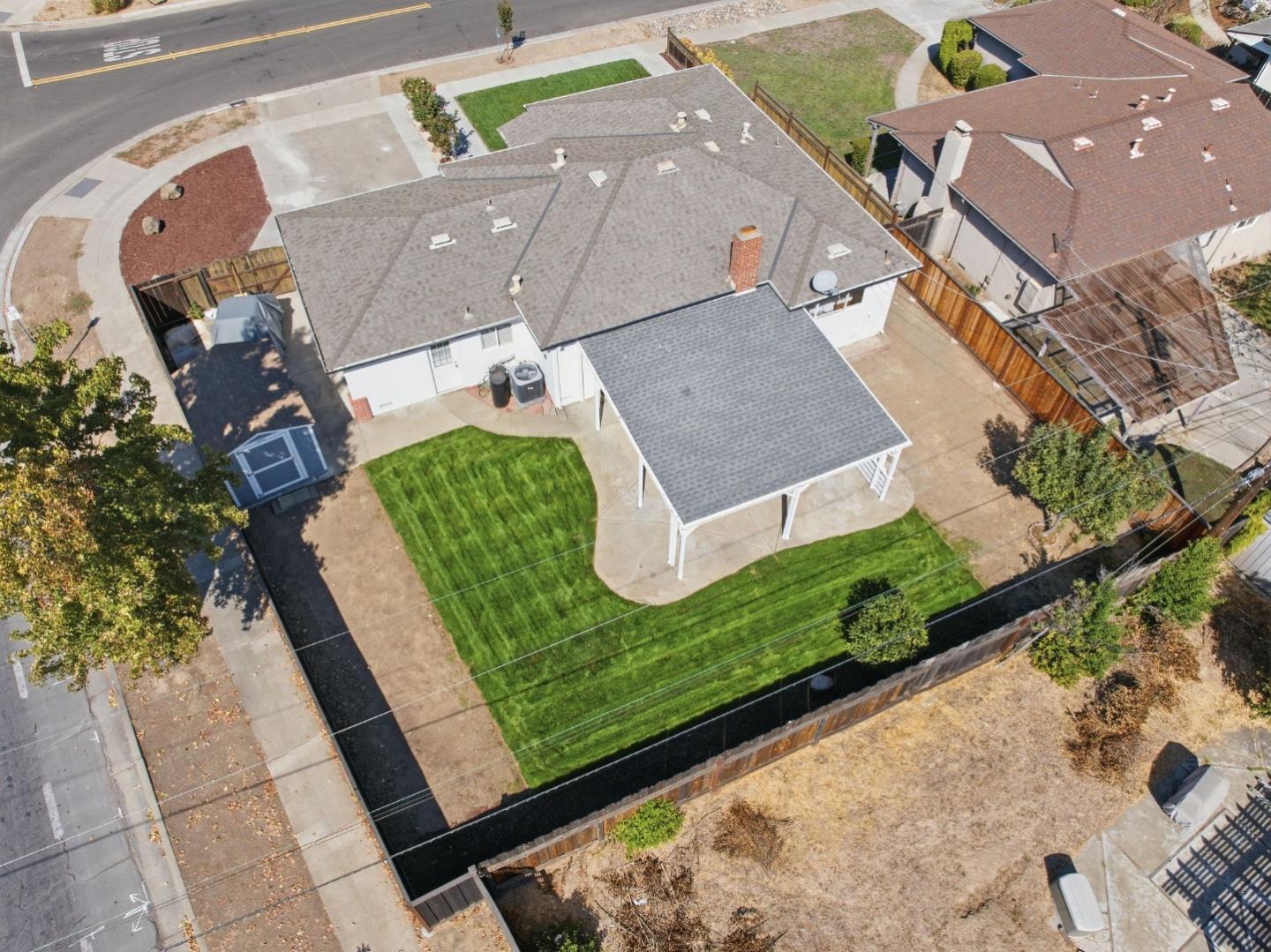 Property photo 33