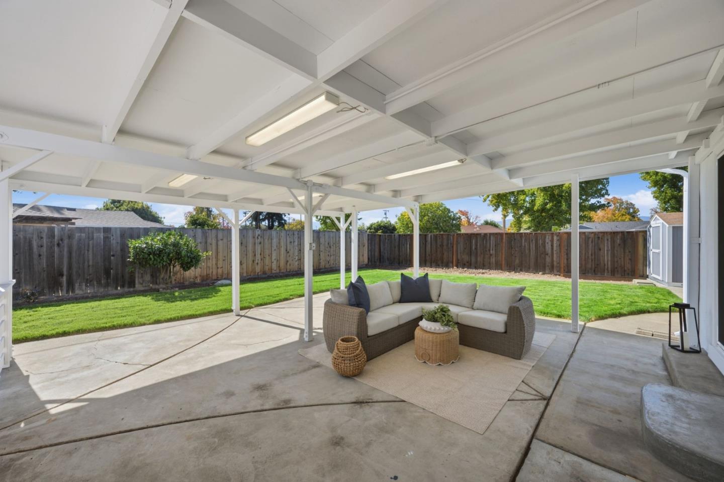 Property photo 35