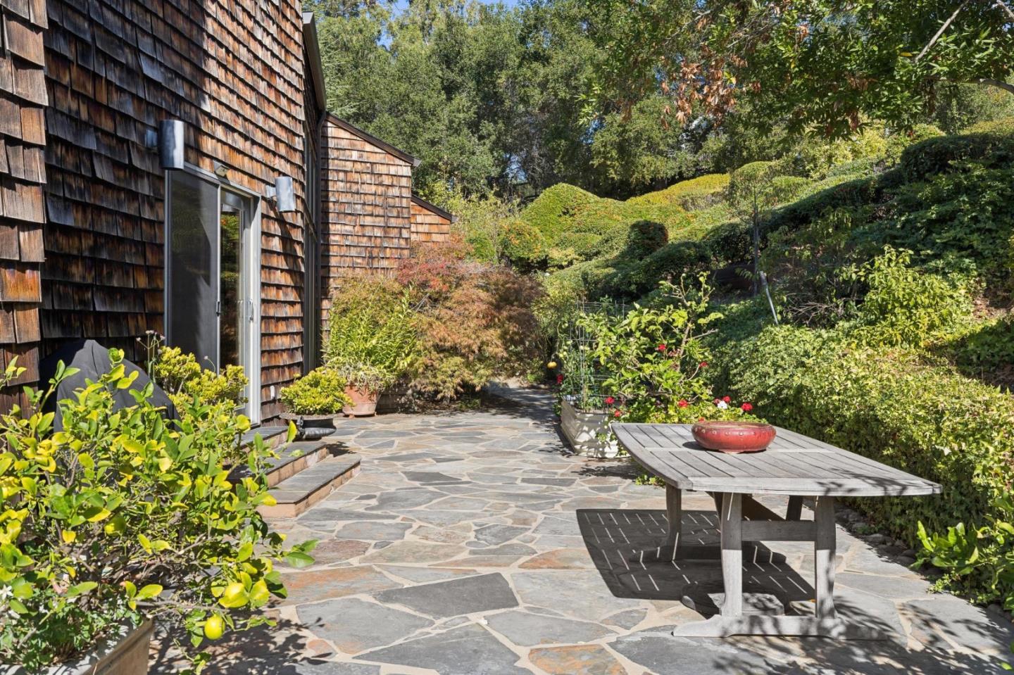 Property photo 35