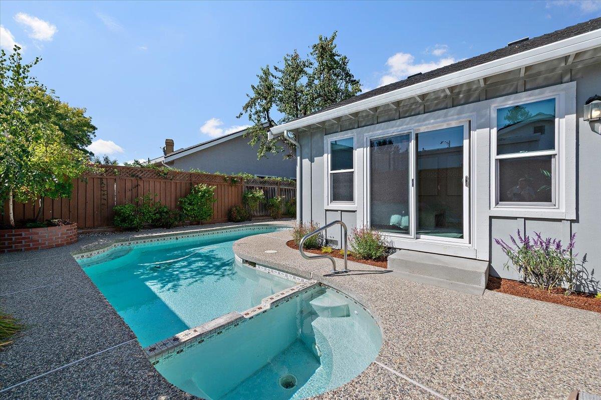 Property photo 36