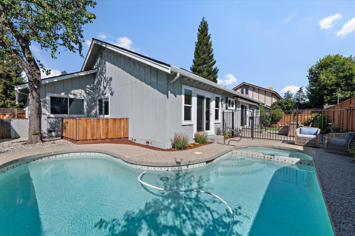 Property photo 37