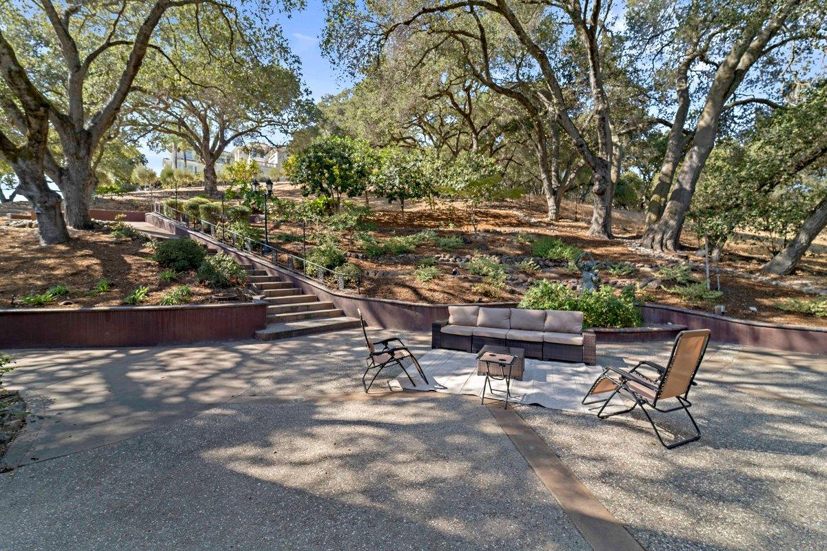 Property photo 51