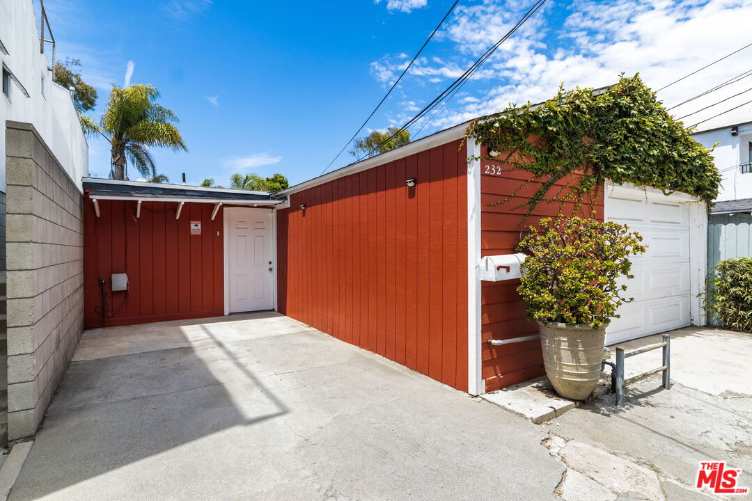 Property photo 31