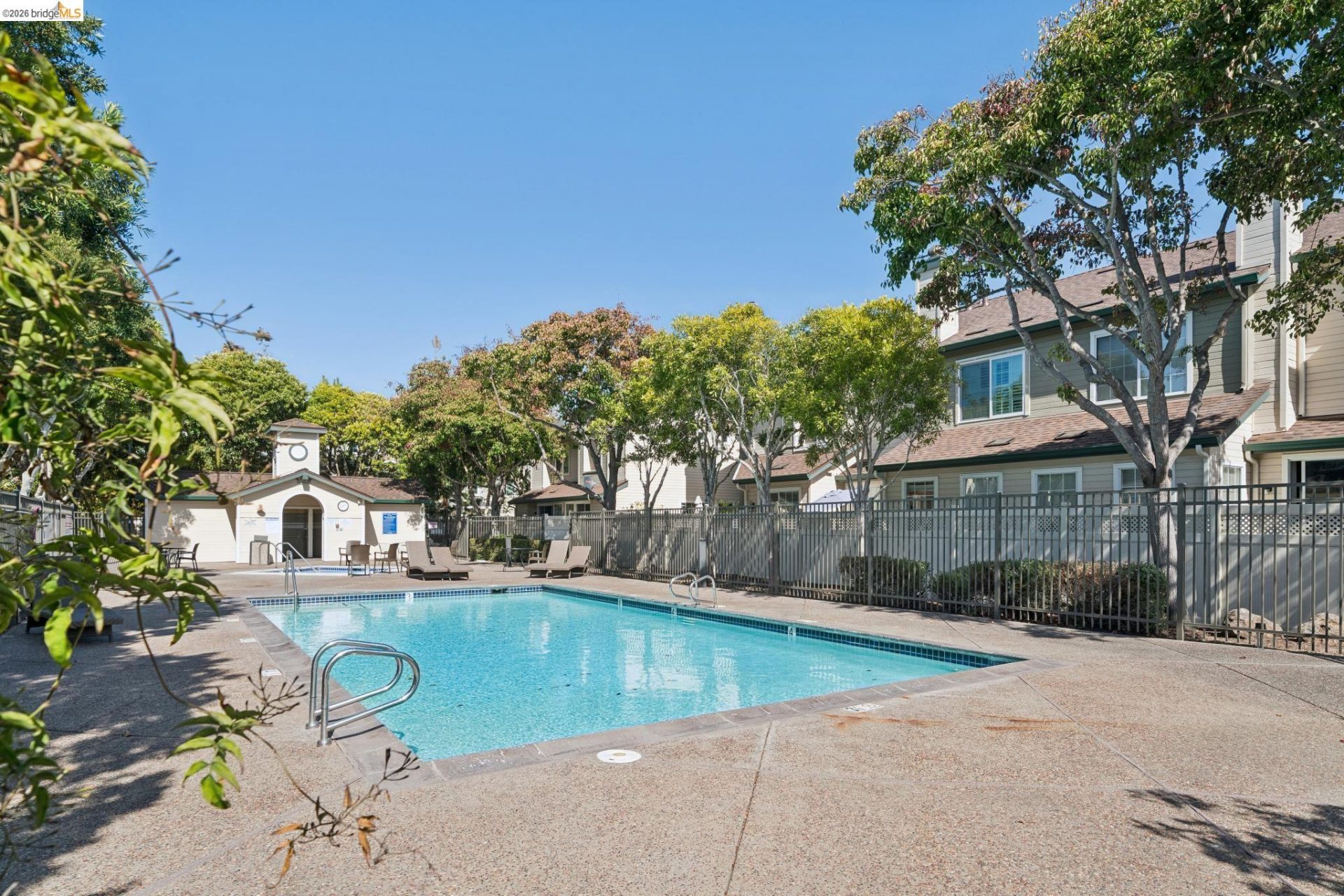 Property photo 33